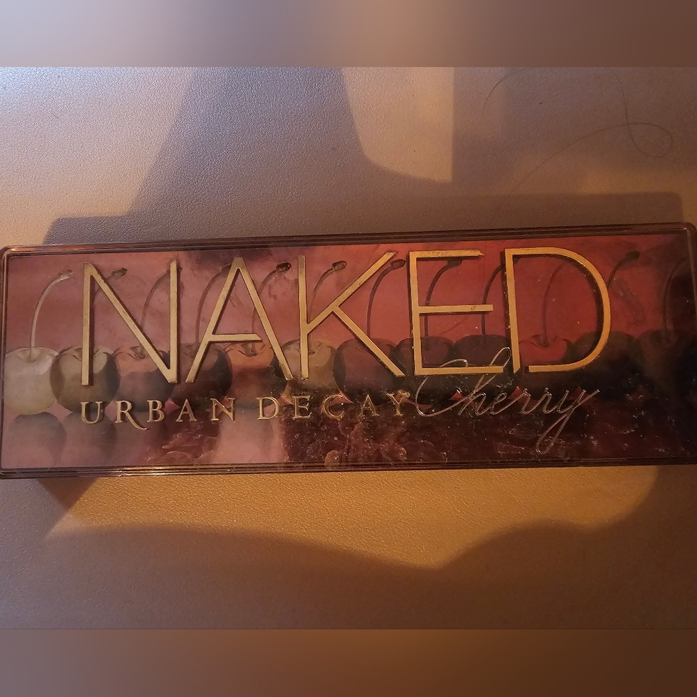 Urban Decay Naked Cherry